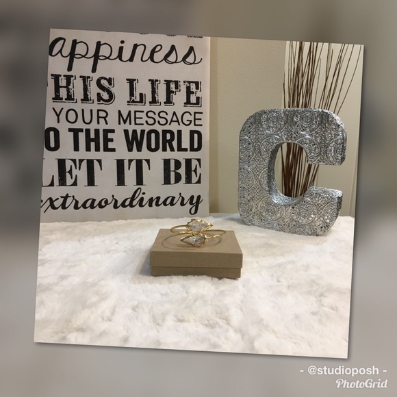 Bondhu Crystal Arrowhead Bangle Bracelet In Gold - Picture 2 of 5